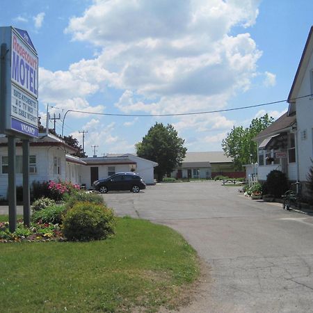 Rosecourt Motel Stratford Exterior photo